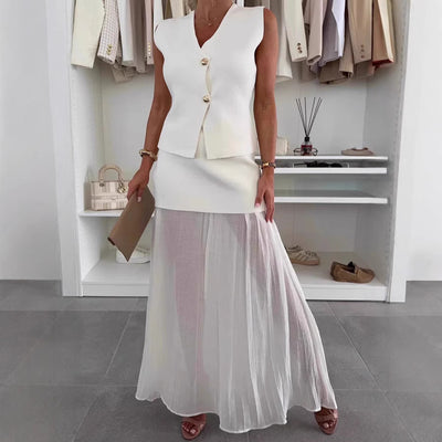 Conjunto con Falda y Chaleco
